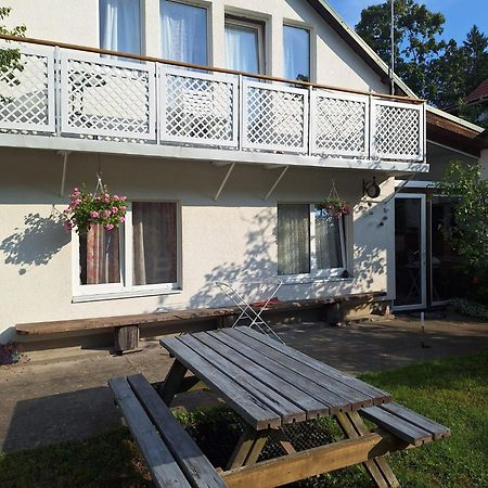 Apartments Near The Concert Hall Dzintari Jurmala Bagian luar foto